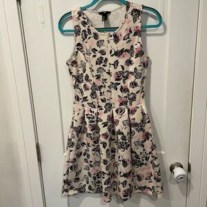 H&M Dress Women's Size M Sleeveless Fit & Flare Above Knee Floral Party Cocktail